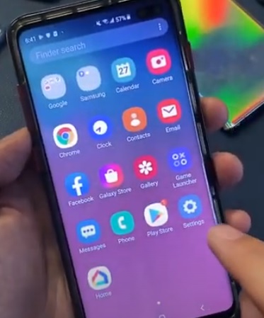 How To Change and Adjust the Screen Sensitivity Galaxy S10 Step 1
