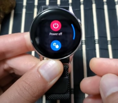 Fixes Samsung Galaxy Watch Wake-up Gesture not Working Reboot
