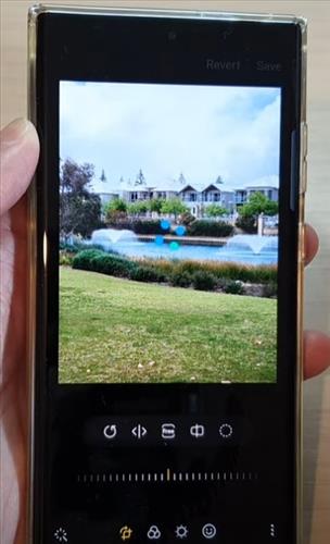 How to Remove Background Objects In a Picture Galaxy S22