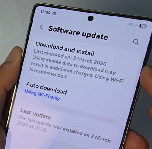 How to Check for and Install Android Software Updates on Samsung Galaxy S25