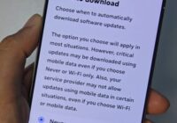 How to Download Galaxy S25 Software Updates Over Mobile Data