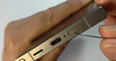 How to Fix a Stuck SIM Tray on Your Samsung Galaxy Phone