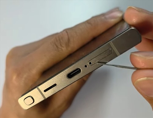 How to Fix a Stuck SIM Tray on Your Samsung Galaxy Phone